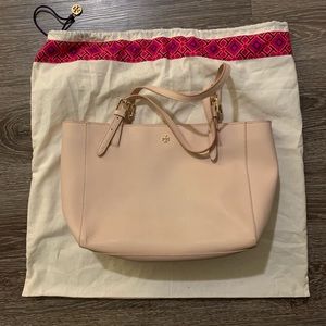 Light pink Tory Burch tote